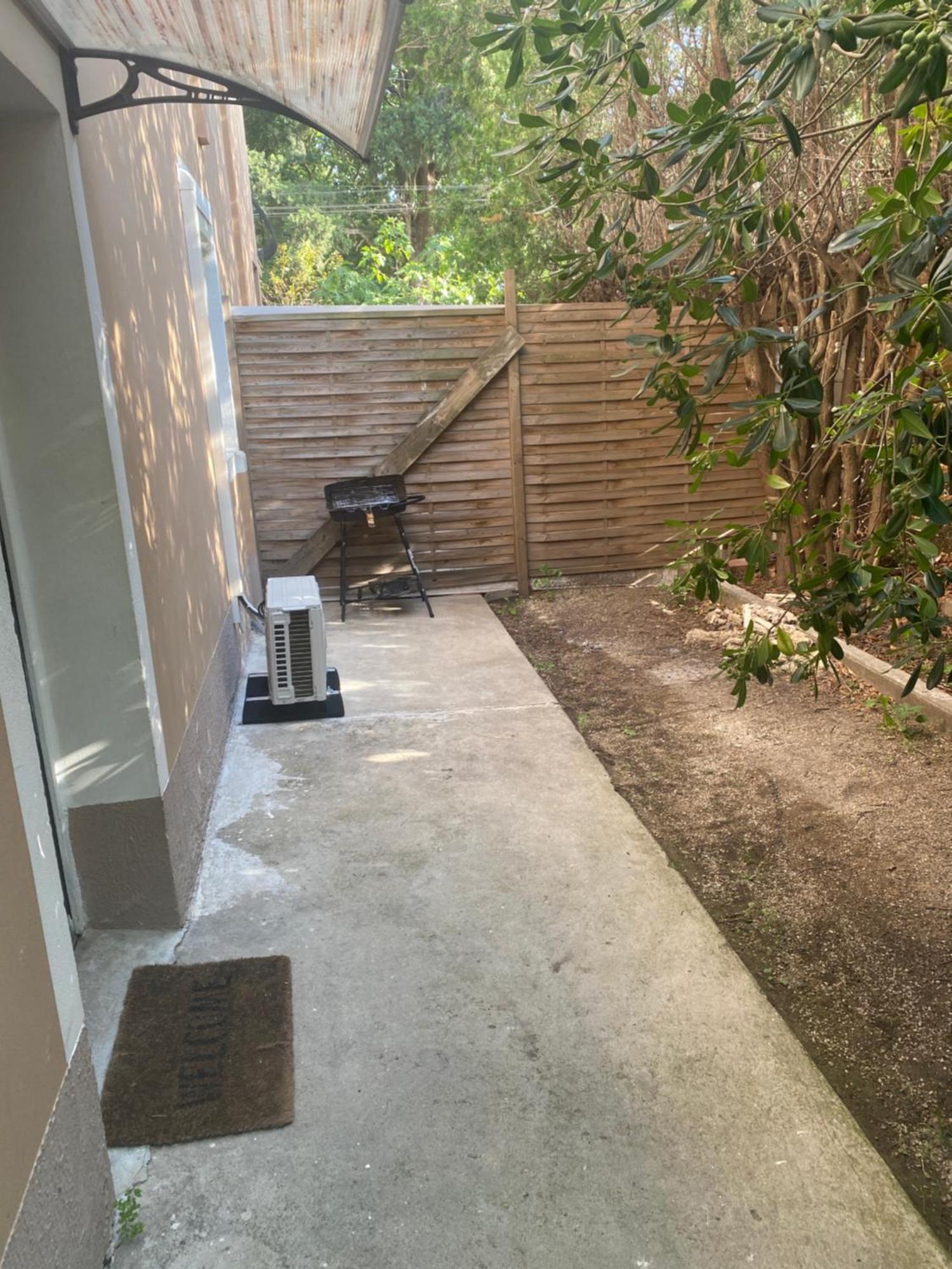 Spa Jardin Prive T3 Independant Dans Villa Morieres-les-Avignon Exterior foto
